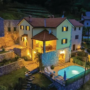 https://villa-sirotnjak-lovran.primorje-gorskikotar.com